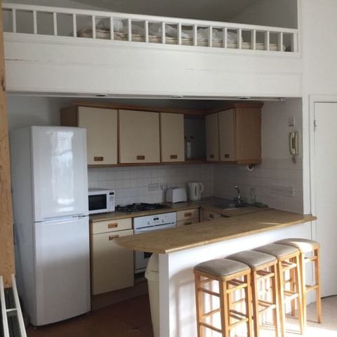  Image of 2 bedroom Flat to rent in Sharpleshall Street London NW1 at London, NW1 8YN