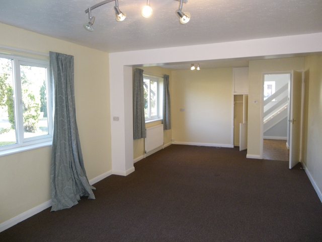  Image of 4 bedroom Detached house to rent in Shepherds Mount Compton Newbury RG20 at Compton Berks Compton, RG20 6QZ