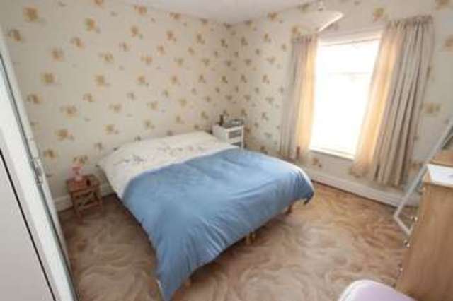  Image of 2 bedroom Terraced house for sale in St. Edmunds Road Southampton SO16 at St Edmunds Road Shirley Southampton, SO16 4RG