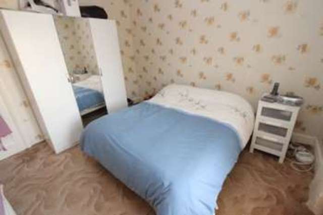  Image of 2 bedroom Terraced house for sale in St. Edmunds Road Southampton SO16 at St Edmunds Road Shirley Southampton, SO16 4RG