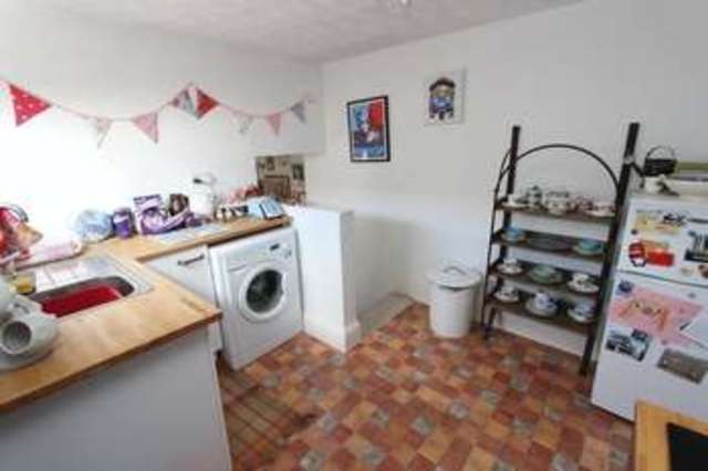  Image of 1 bedroom Flat for sale in Landguard Road Shirley Southampton SO15 at Landguard Road Shirley Southampton, SO15 5DJ