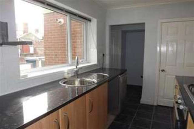 Image of 2 bedroom Flat to rent in Shrewsbury Terrace South Shields NE33 at South Shields, NE33 4LF