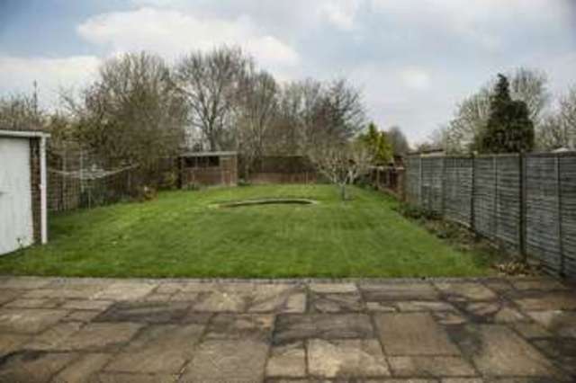  Image of 3 bedroom Detached house for sale in Silverdale Road Earley Reading RG6 at Silverdale Road  Reading, RG6 7LR