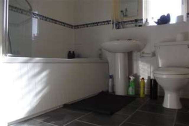  Image of 2 bedroom Flat to rent in Solomon Way Hamworthy Poole BH15 at Poole, BH15 4RB
