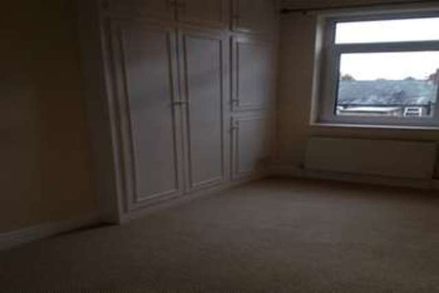  Image of 2 bedroom Terraced house to rent in South Bank Avenue York YO23 at York, YO23 1DP