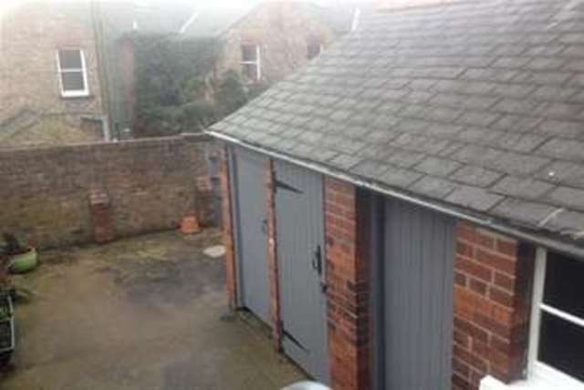  Image of 2 bedroom Terraced house to rent in South Bank Avenue York YO23 at York, YO23 1DP