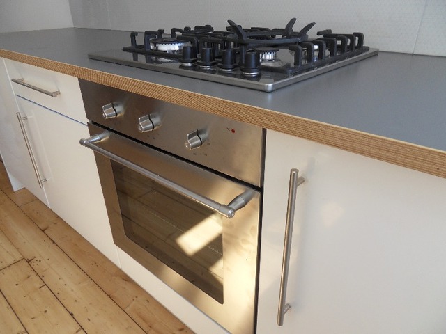  Image of 2 bedroom Flat to rent in South Gray Street Edinburgh EH9 at Newington Edinburgh Edinburgh, EH9 1TB
