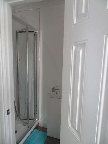  Image of 1 bedroom Studio flat to rent in South Street Reading RG1 at South Street  Reading, RG1 4RA