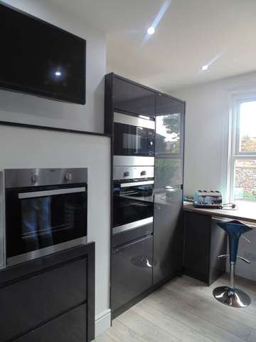  Image of 1 bedroom Studio flat to rent in South Street Reading RG1 at South Street  Reading, RG1 4RA