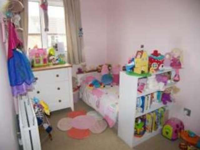  Image of 2 bedroom Bungalow for sale in Burghley Road South Wootton King