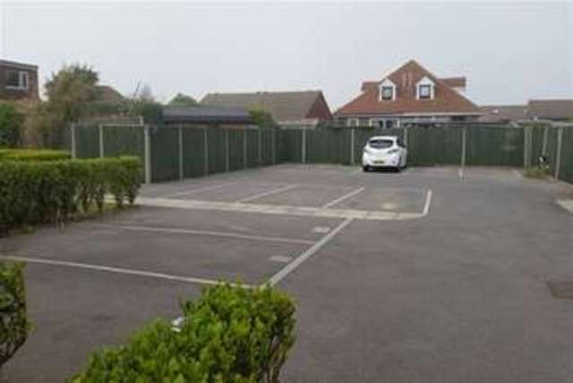  Image of 2 bedroom Flat to rent in Southwood Road Hayling Island PO11 at Hayling Island, PO11 9PZ
