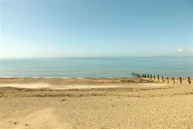  Image of 2 bedroom Flat to rent in Southwood Road Hayling Island PO11 at Hayling Island, PO11 9PZ