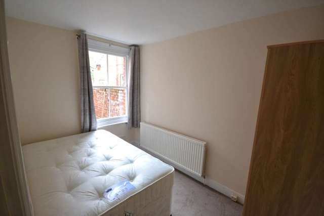  Image of 1 bedroom House Share to rent in St. Edwards Road Earley Reading RG6 at St Edwards Road  Reading, RG6 1NL