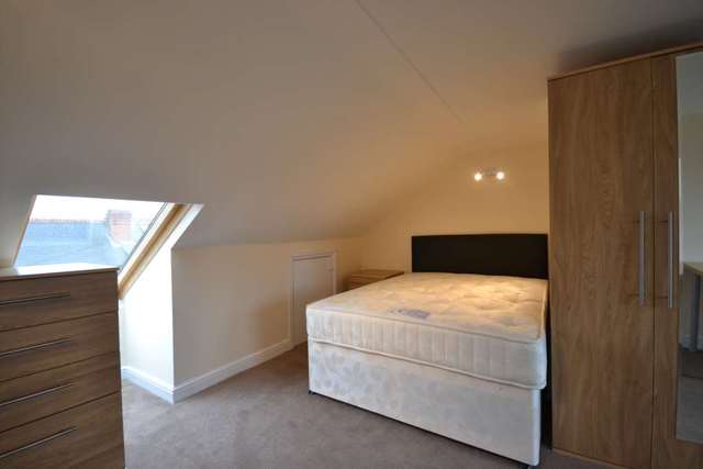  Image of 1 bedroom House Share to rent in St. Edwards Road Earley Reading RG6 at St Edwards Road  Reading, RG6 1NL