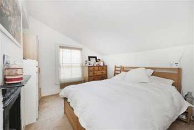  Image of 3 bedroom Flat for sale in St. Julians Farm Road London SE27 at West Norwood, SE27 0RJ