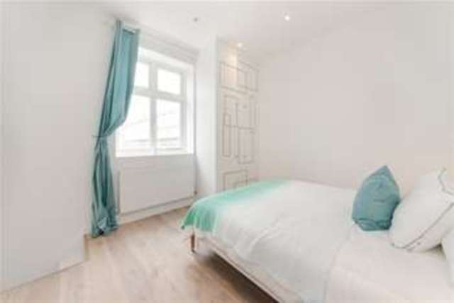  Image of 2 bedroom Flat to rent in St. Lawrence Terrace London W10 at London, W10 5SX