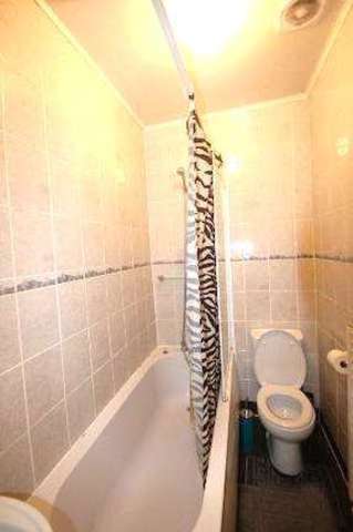  Image of 3 bedroom Flat to rent in St. Pauls Road London N1 at Islington London Islington, N1 2LL