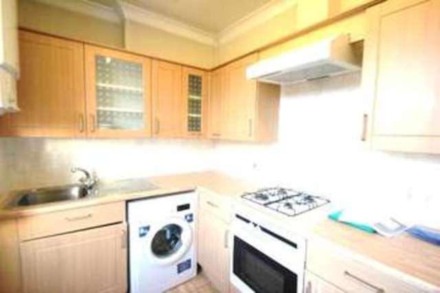  Image of 3 bedroom Flat to rent in St. Pauls Road London N1 at Islington London Islington, N1 2LL