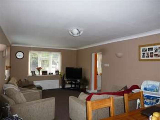  Image of 4 bedroom Semi-Detached house for sale in Steele Avenue Greenhithe DA9 at Greenhithe Kent Greenhithe, DA9 9PH