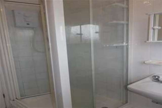  Image of 3 bedroom Flat to rent in Stone Street Southsea PO5 at Southsea, PO5 3BN