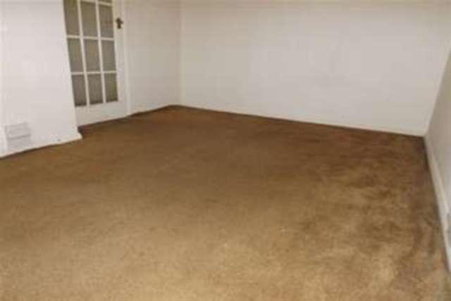  Image of 3 bedroom Flat to rent in Stone Street Southsea PO5 at Southsea, PO5 3BN