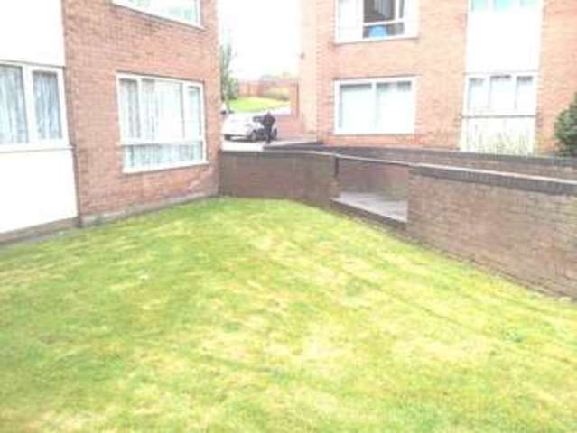  Image of 2 bedroom Flat to rent in Stonechat Drive Erdington Birmingham B23 at Birmingham, B23 7FN