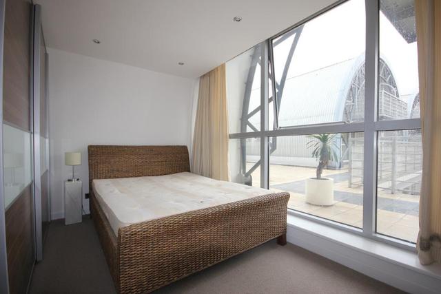  Image of 3 bedroom Flat to rent in Sweden Gate London SE16 at Canada water  London, SE16 7TL