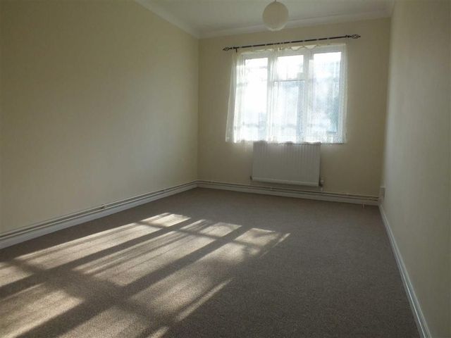  Image of 2 bedroom Property for sale in Sycamore Grove Trowbridge BA14 at Sycamore Grove Trowbridge Trowbridge, BA14 0JB