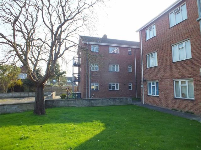  Image of 2 bedroom Property for sale in Sycamore Grove Trowbridge BA14 at Sycamore Grove Trowbridge Trowbridge, BA14 0JB