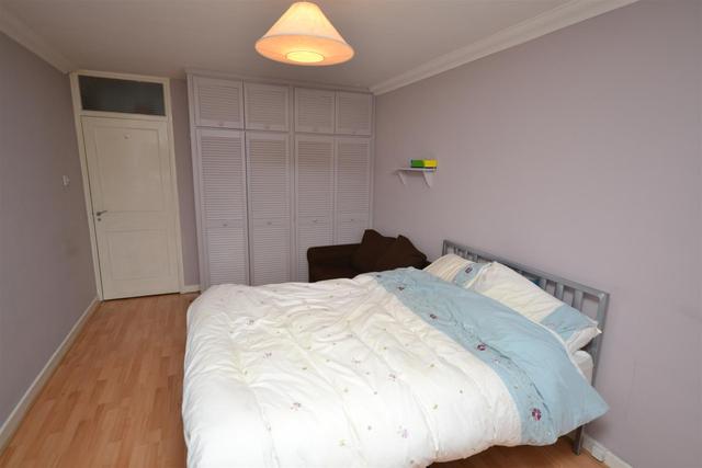  Image of 1 bedroom Property to rent in Holden Road London N12 at 102-106 Holden Road  Woodside Park, N12 7ED