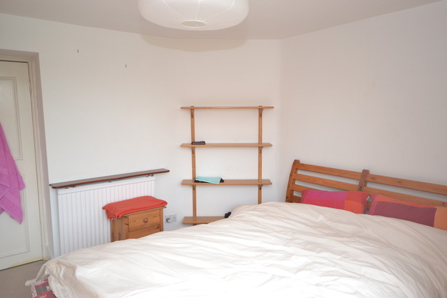  Image of 2 bedroom Property to rent in Tetherdown London N10 at Muswell Hill, N10 1NB
