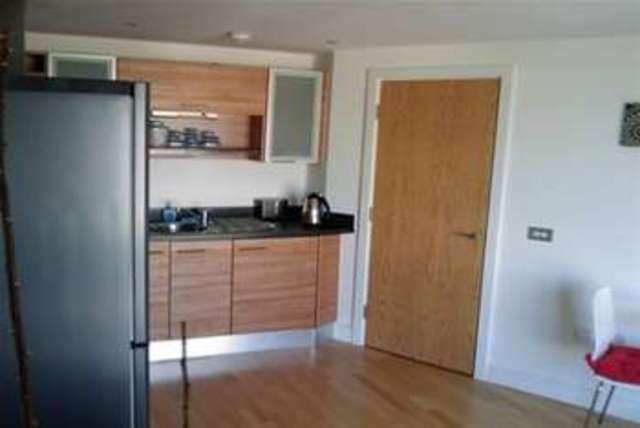  Image of 1 bedroom Flat to rent in The Boulevard Hunslet Leeds LS10 at Leeds, LS10 1LG