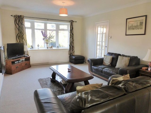  Image of 3 bedroom Semi-Detached house to rent in The Green Hesketh Bank Preston PR4 at The Green Hesketh Bank Preston, PR4 6SB