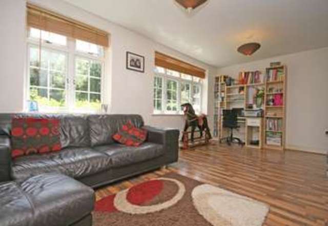  Image of 2 bedroom Apartment for sale in Brighton Road Addlestone KT15 at Brighton Road Addlestone Addlestone, KT15 1PX