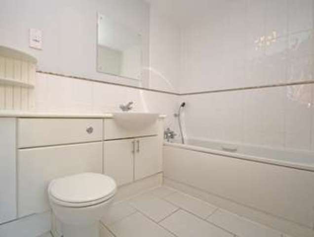  Image of 2 bedroom Apartment for sale in Brighton Road Addlestone KT15 at Brighton Road Addlestone Addlestone, KT15 1PX