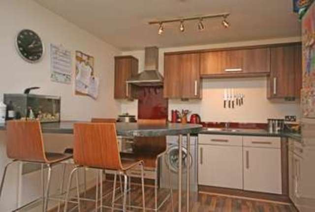  Image of 2 bedroom Apartment for sale in Brighton Road Addlestone KT15 at Brighton Road Addlestone Addlestone, KT15 1PX