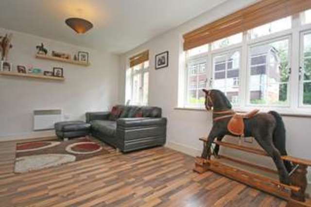 Image of 2 bedroom Apartment for sale in Brighton Road Addlestone KT15 at Brighton Road Addlestone Addlestone, KT15 1PX