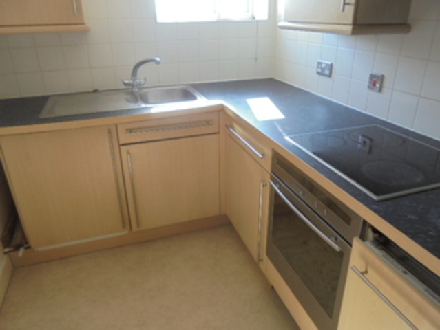  Image of 2 bedroom Apartment to rent in Ropewalk Court The Ropewalk Nottingham NG1 at The Ropewalk The Park Nottingham, NG1 5AB