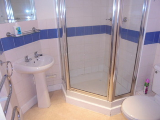  Image of 2 bedroom Apartment to rent in Ropewalk Court The Ropewalk Nottingham NG1 at The Ropewalk The Park Nottingham, NG1 5AB