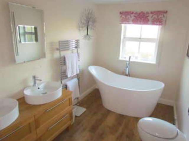  Image of 4 bedroom Detached house for sale in Thistle Close Claines Worcester WR3 at Worcester Worcestershire Worcester, WR3 7LW