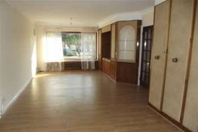  Image of 4 bedroom Detached house to rent in Sunnydale Gardens London NW7 at London, NW7 3PG