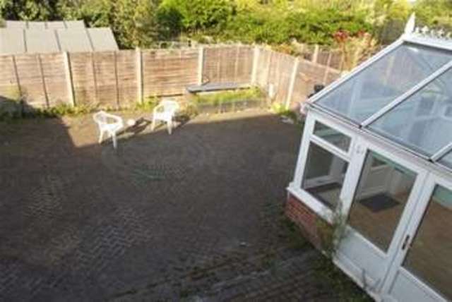  Image of 4 bedroom Detached house to rent in Sunnydale Gardens London NW7 at London, NW7 3PG