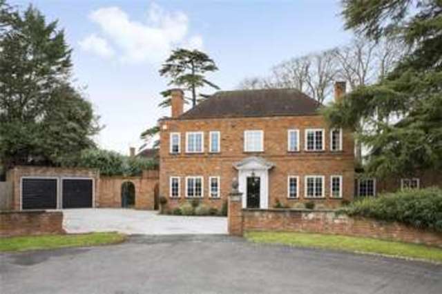  Image of 4 bedroom Detached house for sale in Tollgate Maidenhead SL6 at Maidenhead Berkshire Pinkneys Green, SL6 4LJ