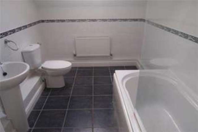  Image of 1 bedroom Flat to rent in Tudor Park Priorswood Taunton TA2 at Taunton, TA2 8TD