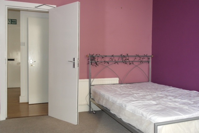  Image of 4 bedroom Flat to rent in Union Street Dundee DD1 at City Centre Dundee Dundee, DD1 4BE