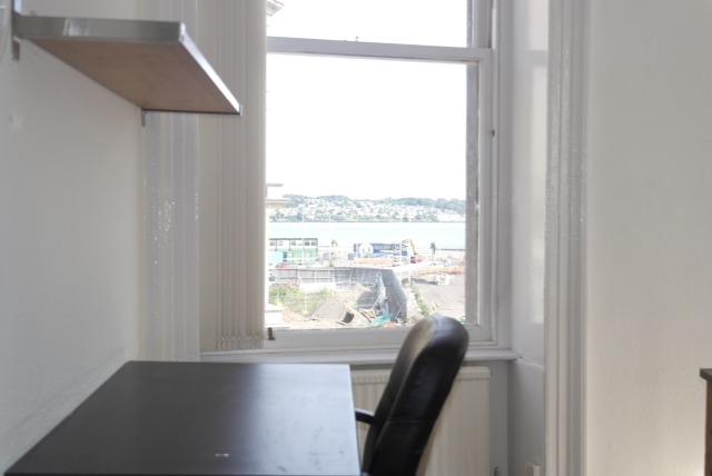  Image of 4 bedroom Flat to rent in Union Street Dundee DD1 at City Centre Dundee Dundee, DD1 4BE