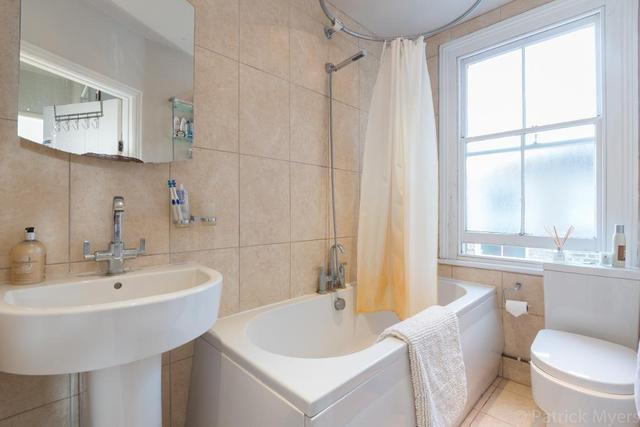  Image of 2 bedroom Flat for sale in Upland Road London SE22 at East Dulwich, SE22 0DN