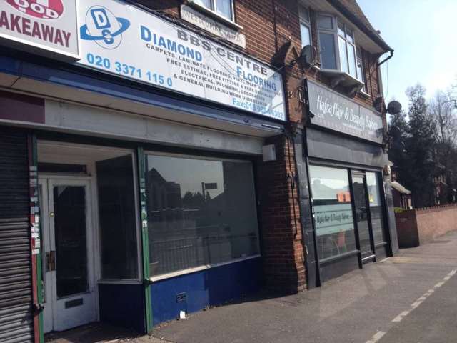  Image of Detached house to rent in Uxbridge Road Hayes UB4 at Uxbridge Road, Hayes End  Hayes, UB4 8JB