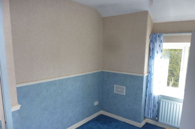  Image of 3 bedroom Semi-Detached house to rent in Valley Road Bloxwich Walsall WS3 at Valley Road  Walsall, WS3 3EU