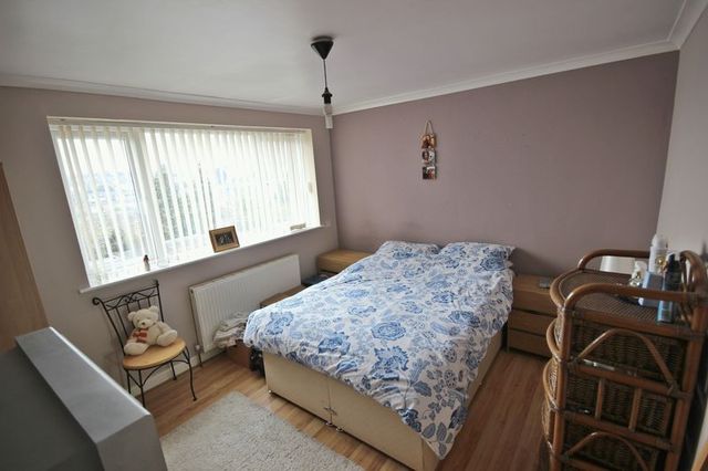  Image of 3 bedroom Terraced house for sale in Polzeath Close Luton LU2 at Polzeath Close  Luton, LU2 9LJ